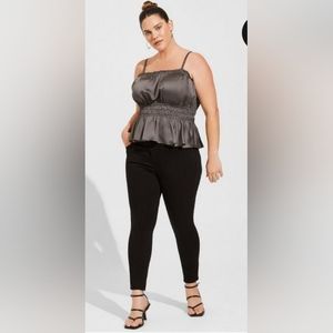 New Torrid 3X(22/24W) Satin Peplum Square Neck Ruffle Crop Cami-Dark Sil…